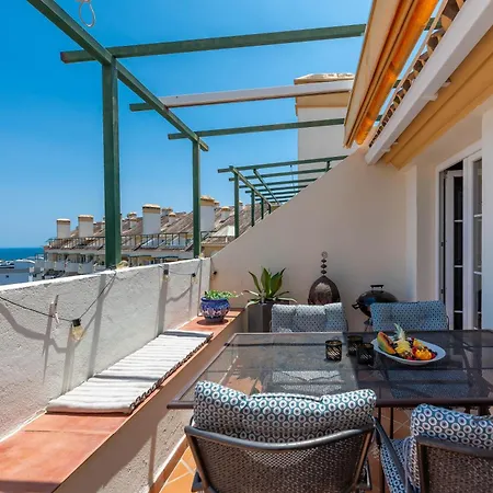 Elegant 2 Bdrm Penthouse With Sea Views And Pools Marbellac